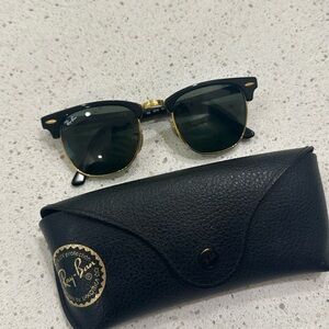 Ray Ban club master sunglasses black/gold